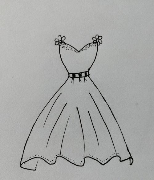 简笔画(19)——美丽的花裙子step06