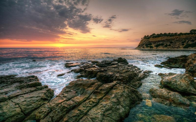 日落大海美丽的风景,岩石,海浪 iphone 壁纸
