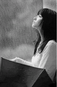 女人雨中淋雨打伞伤感图片高清视频，伤感下雨打伞图片高清