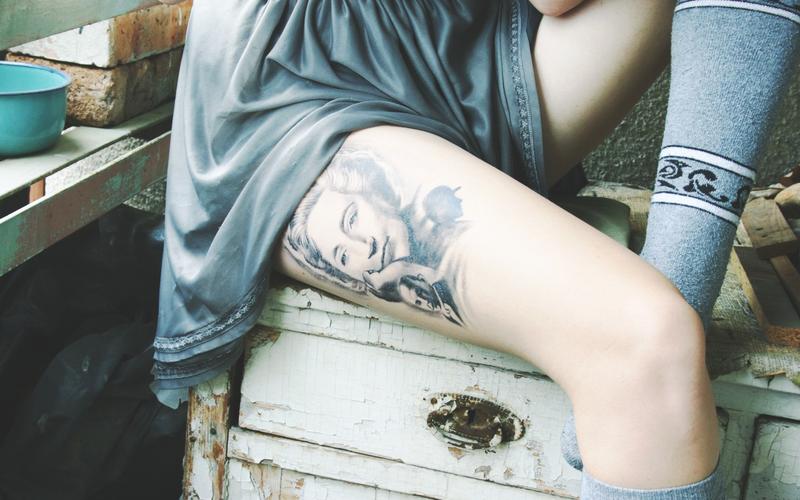 欧美美女的纹身个性电脑壁纸纹身个性