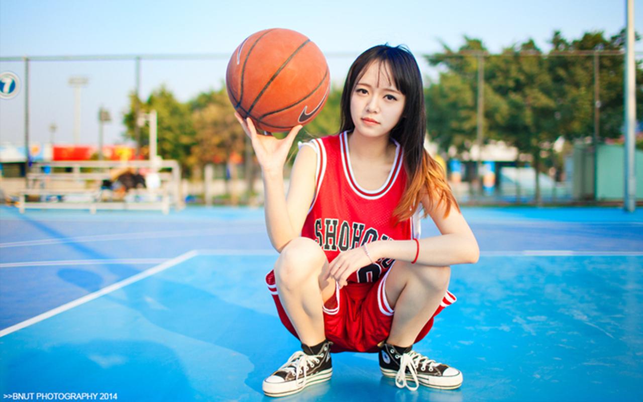 关于篮球的壁纸 少女