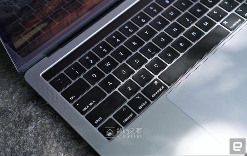新蝴蝶键盘配新u苹果偷偷发布2019年中版macbookpro