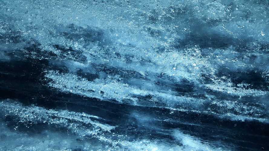 超清ins冷淡风壁纸蓝色系危险的海浪图片
